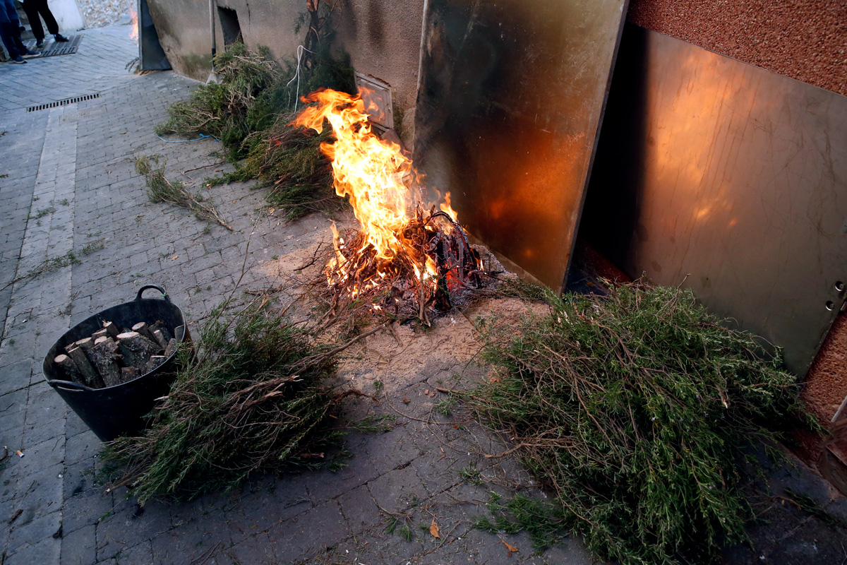 Preparació de les fogueres