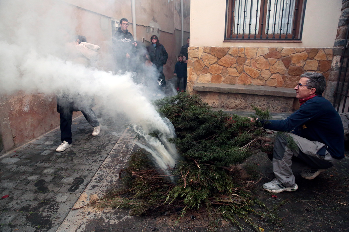 El fum es fa picant el ginebre moll