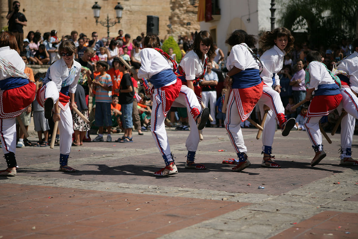 Una colla de bastoneres a Torredembarra
