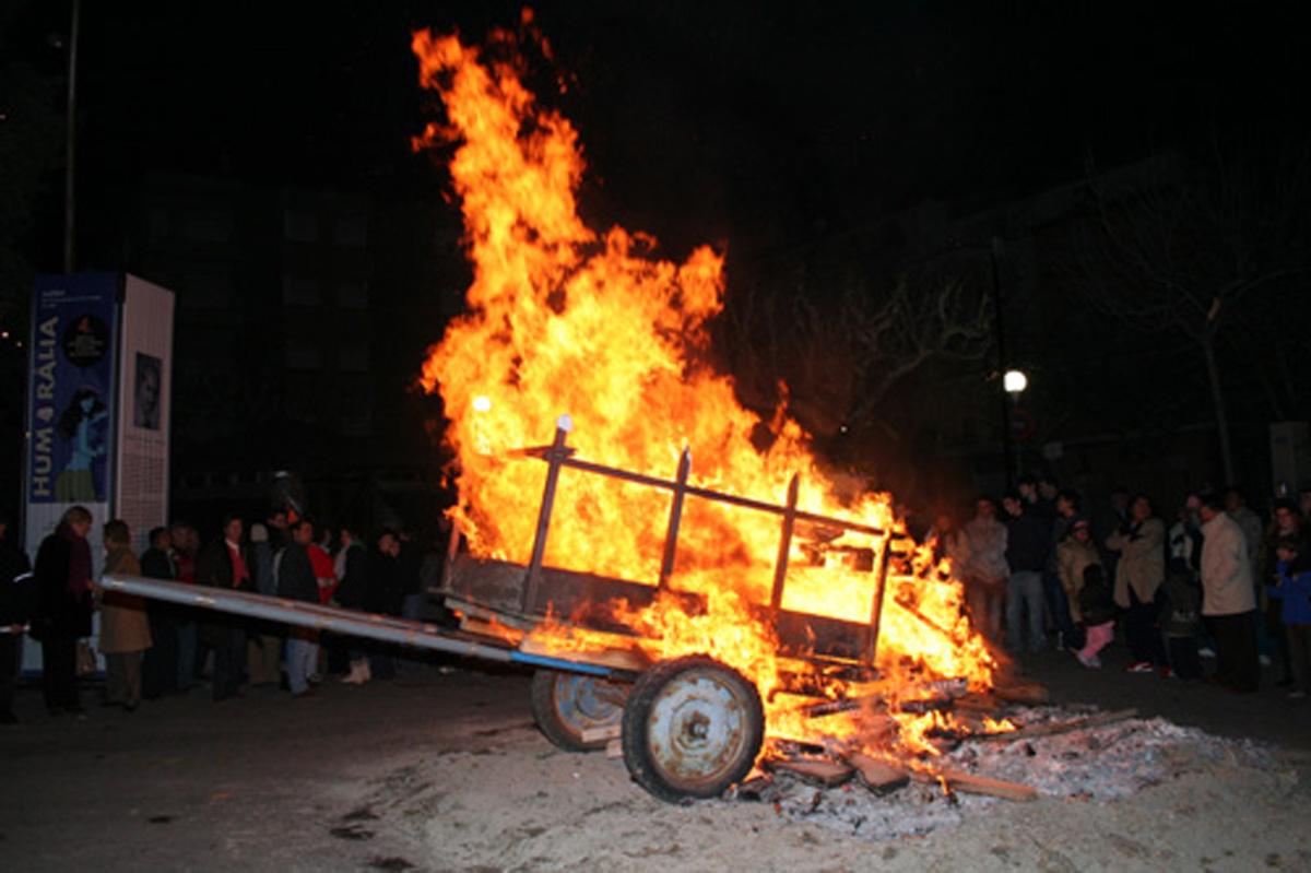 La Crema del Carro a Organyà. Foto: Els Astribocs