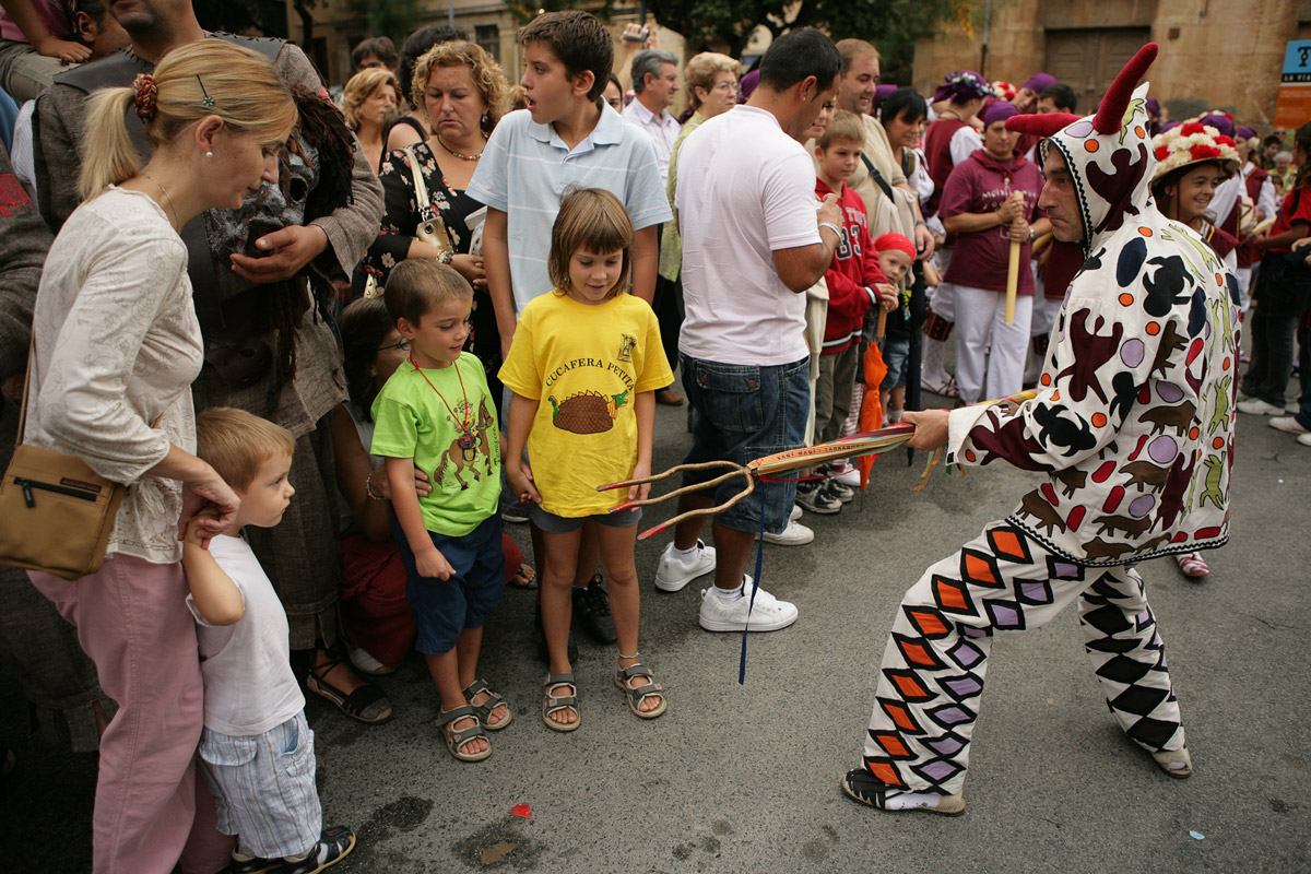 Diable esparriot del seguici festiu de Tarragona