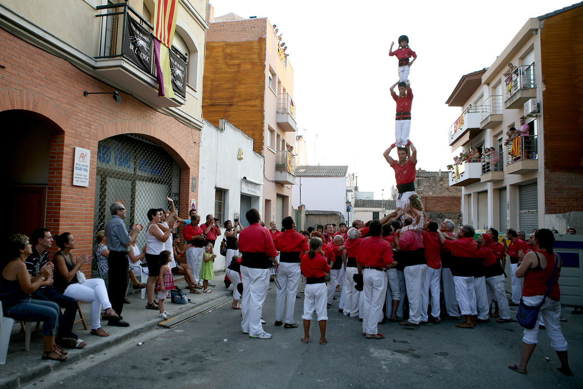 Pilar dels Minyons de l'Arboç durant el cercavila de diumenge