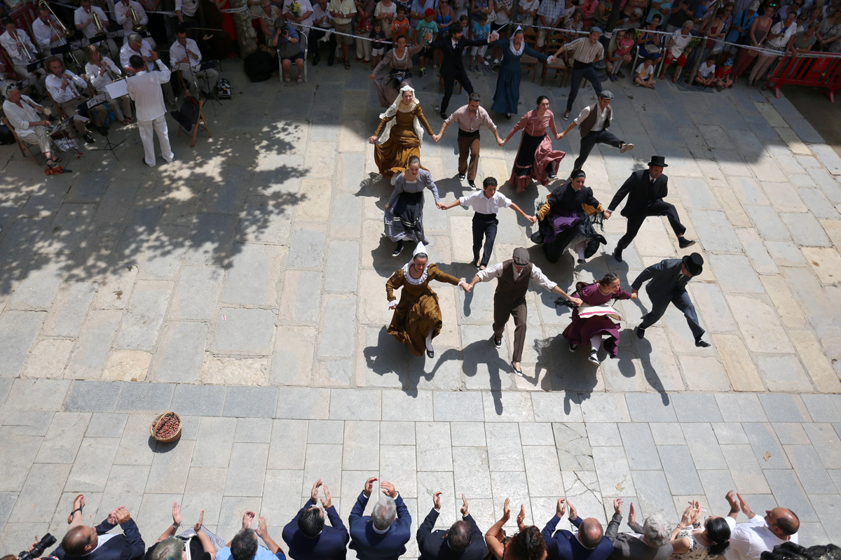 Balladors, cobla i polítics