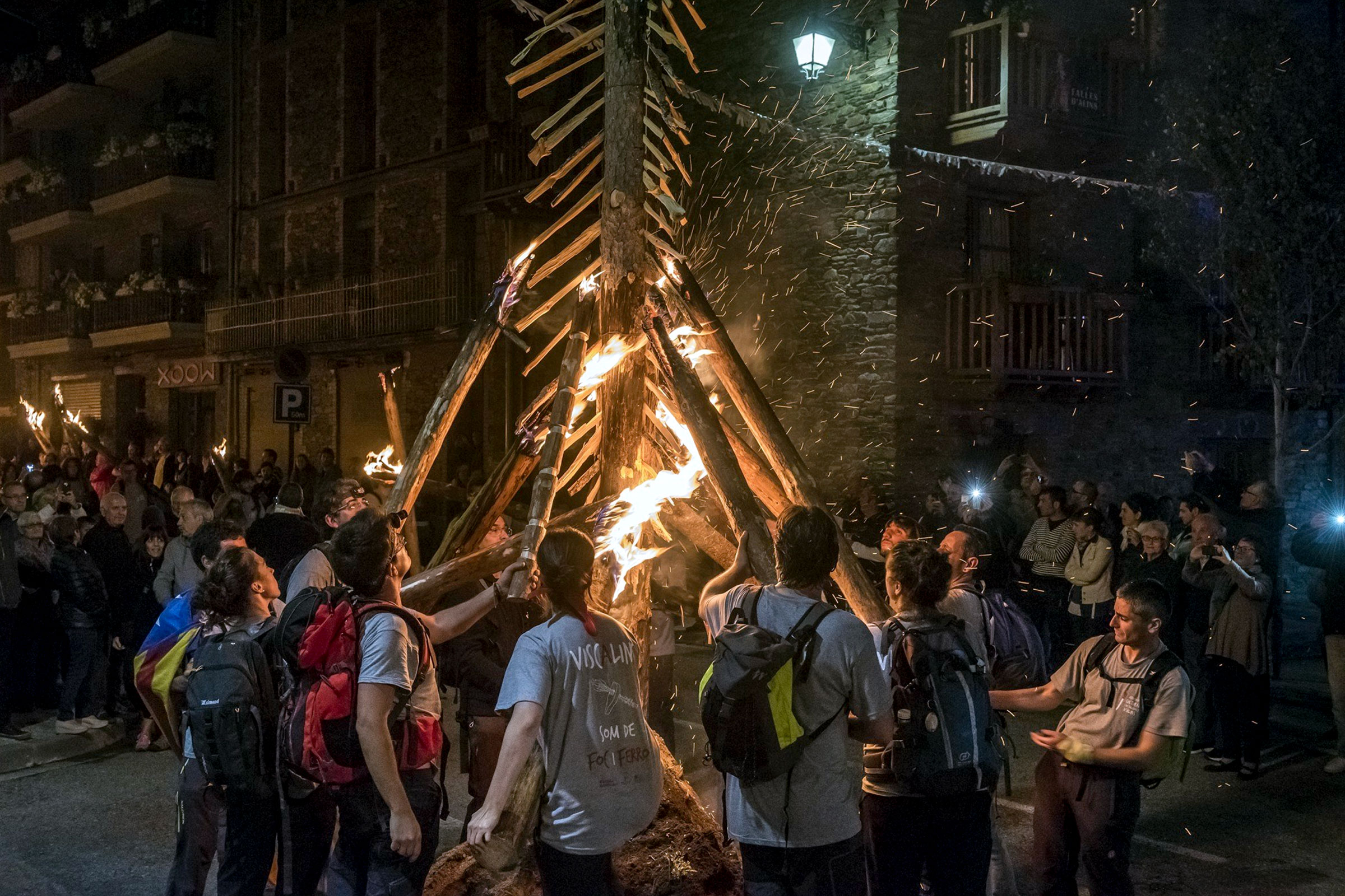 Festa Major i Falles a Alins. Foto: Oscar Rodbag
