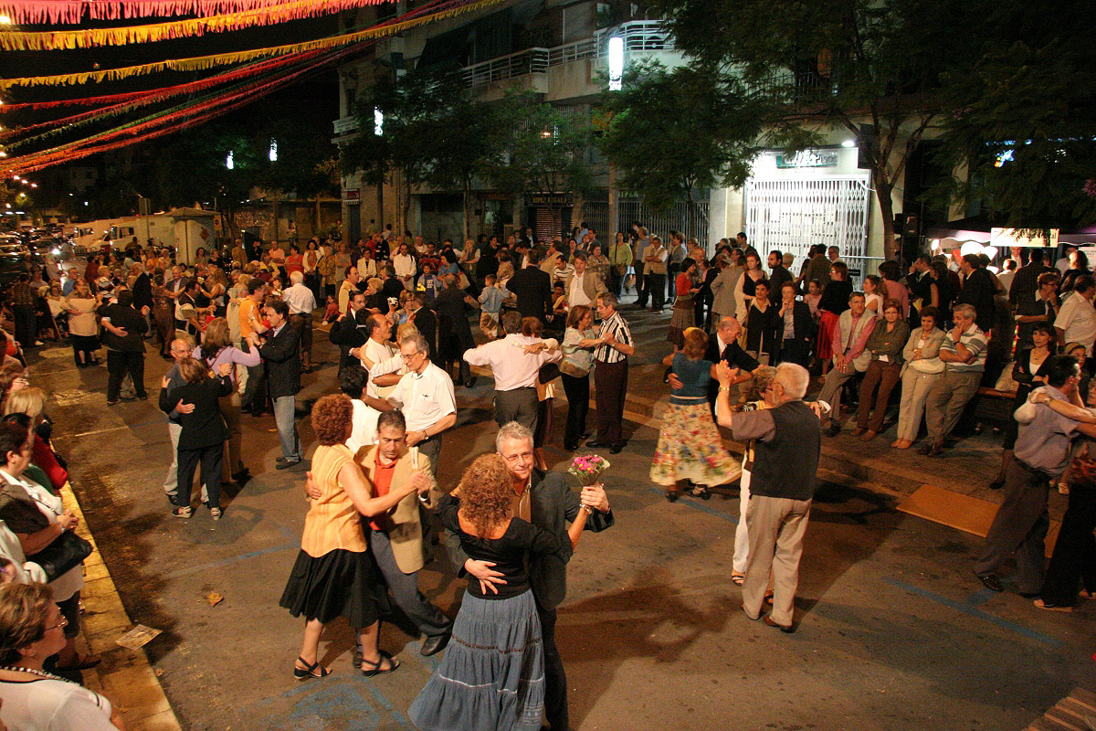 El ball de rams d'Hostafrancs va ser recuperat el 1995. Foto: Esbart Ciutat Comtal