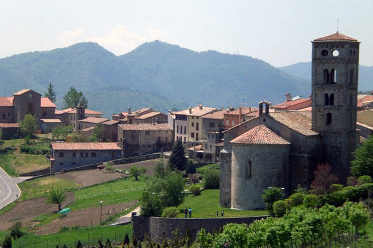 Església de Santa Cecília de Molló