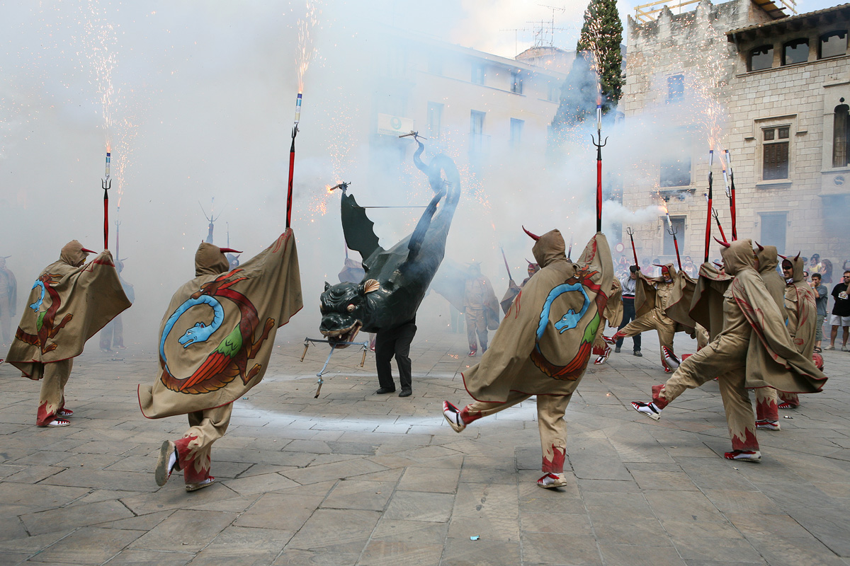 El Drac i els Diables a la cercavila del dia 29
