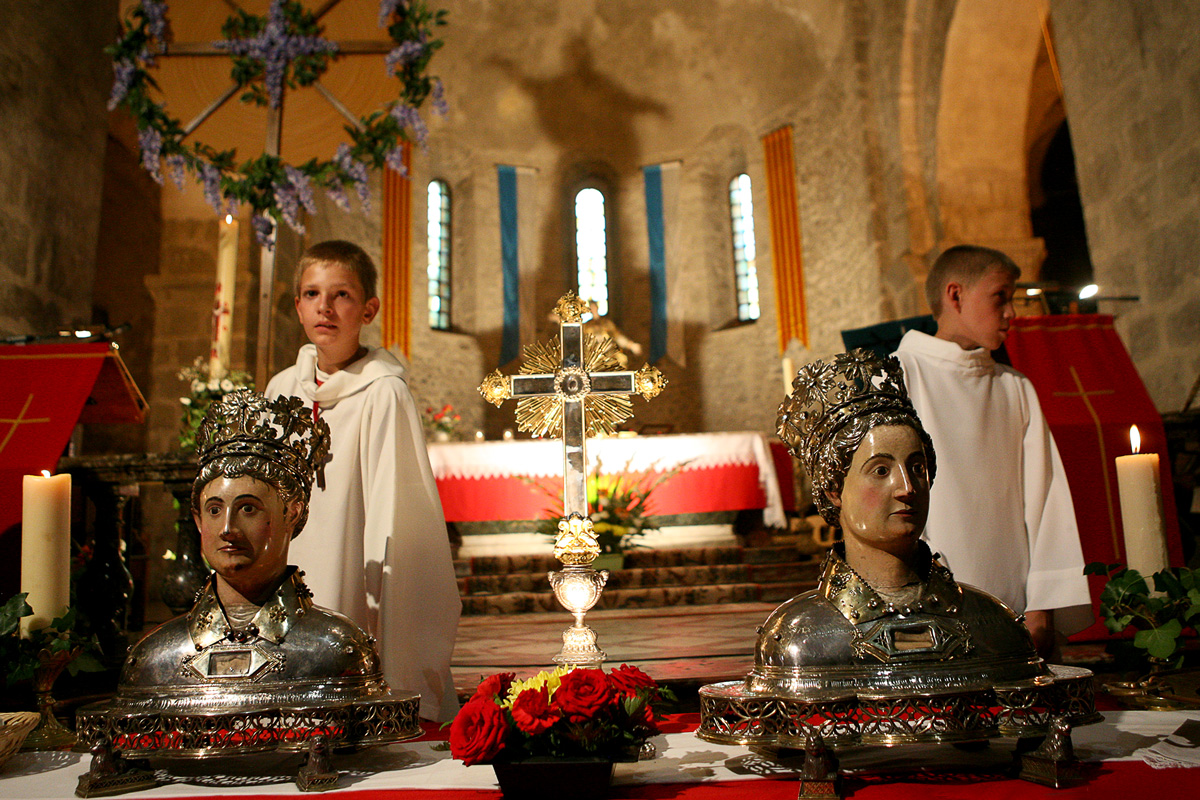 Busts que guarden les relíquies dels sants