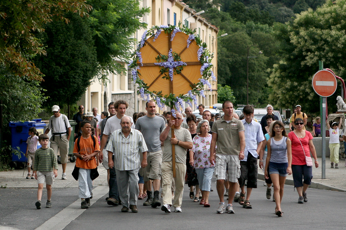 La Rodella arribant a Arles
