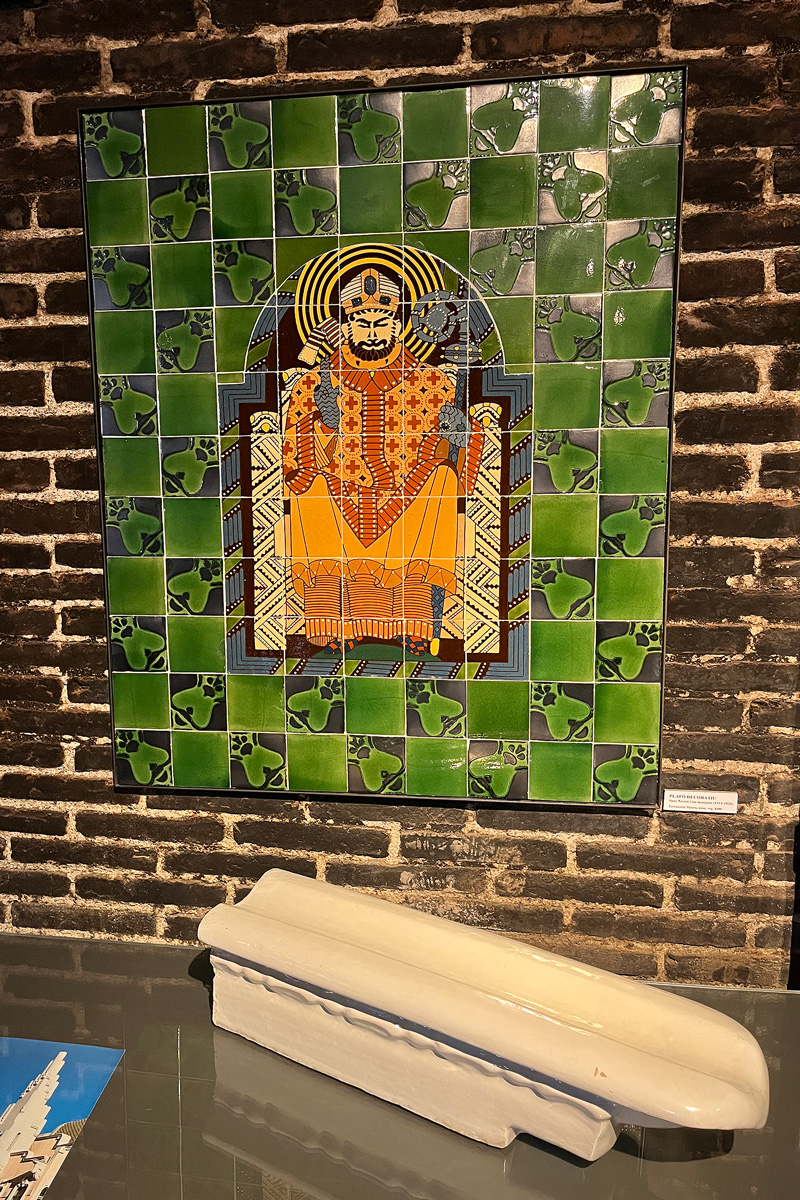 Plafó de ceràmica de Sant Narcís. Foto: Manel Carrera