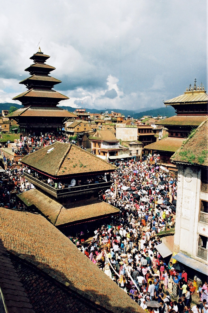 El centre de la ciutat s'omple de gent