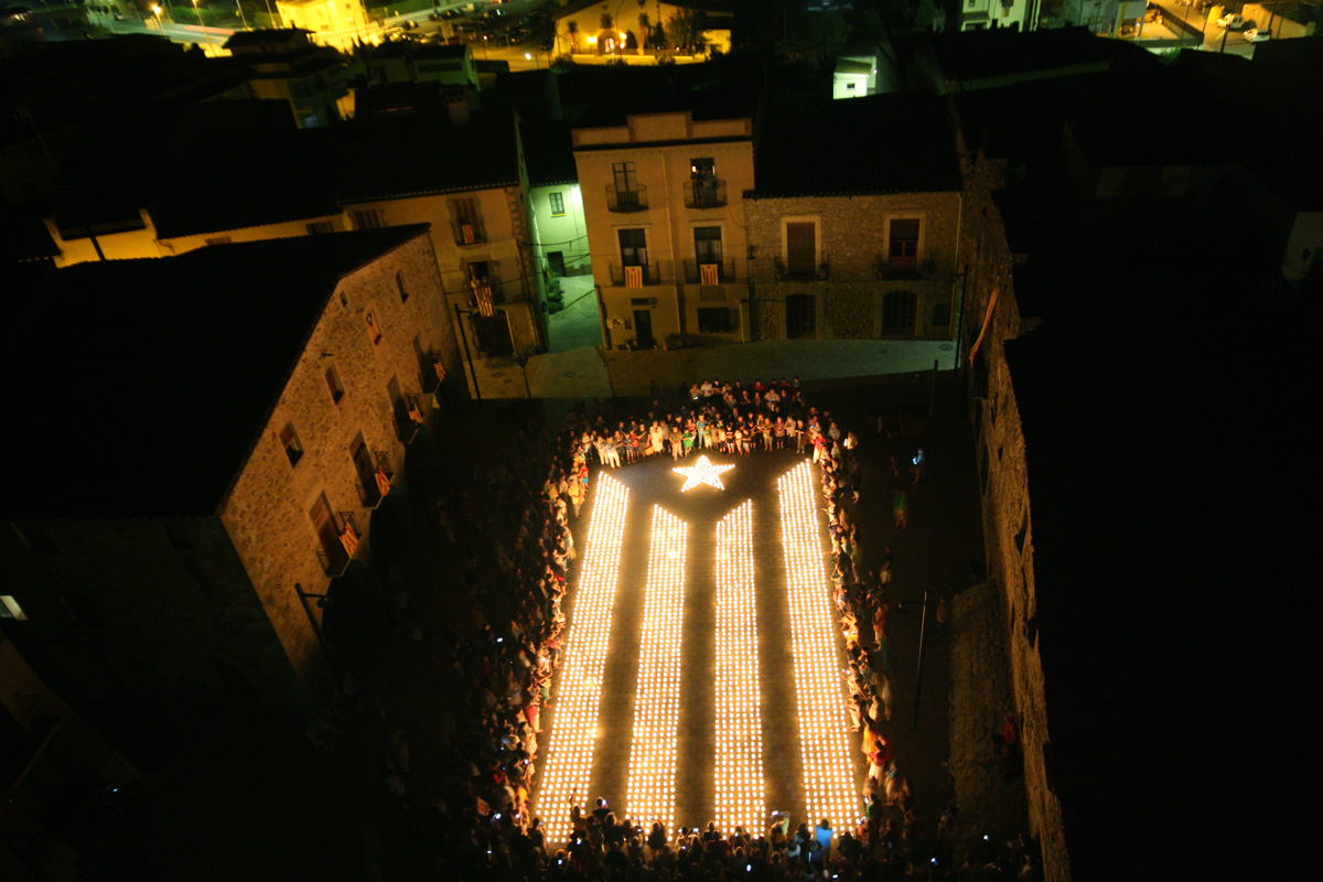 Estelada des de l'aire (2011). Foto: AVI