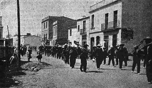 Fotografia antiga, publicada a l'Esquella de la Torratxa de 1901