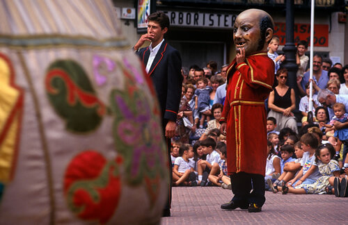 Vigilant l'entorn dels gegants. Foto: Rafael López Monné