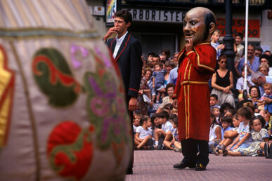 Vigilant l'entorn dels gegants. Foto: Rafael López Monné