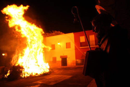 El sant presenciant l'encesa