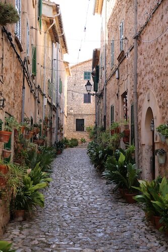 Carrer del nucli antic