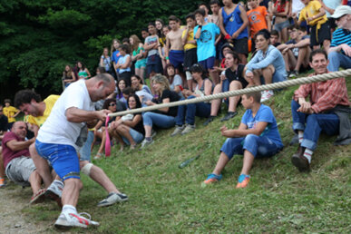 Joc d'estirar la corda