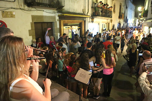 La cobla tocant a córrer (Tossa)