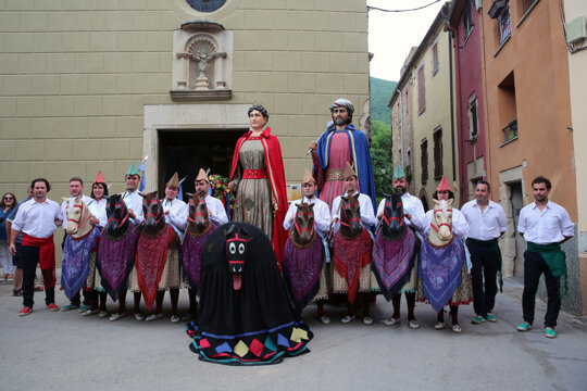 La mulassa amb els gegants i cavallets