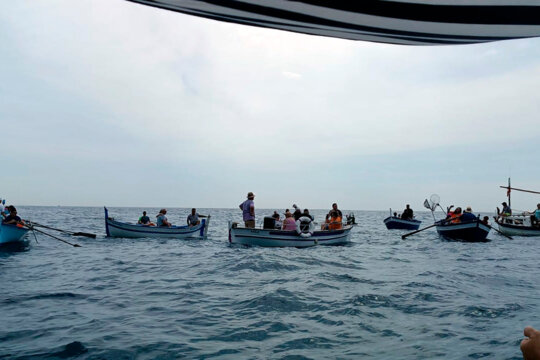 Processó de barques fins al