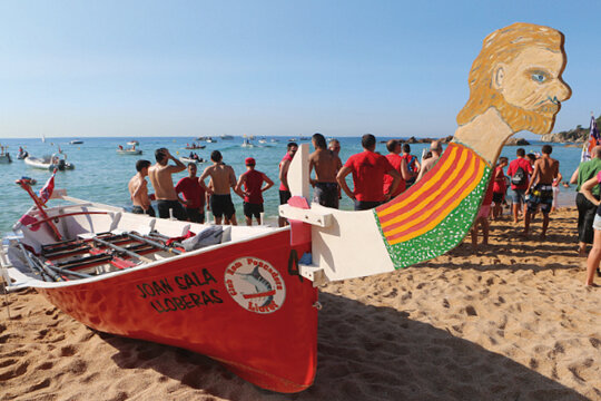 Llaüt a la platja de Santa Cristina