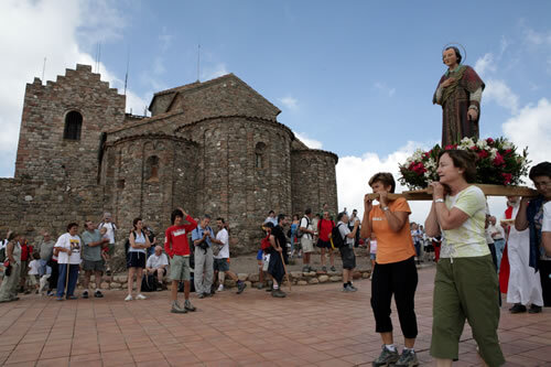 El sant es passeja en processó