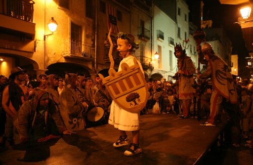 El petit sant Miquel lluitant contra els diables