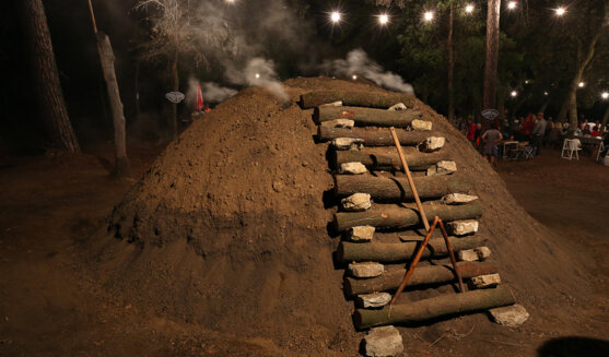 Festa de la carbonera a Sant Climent de Peralta