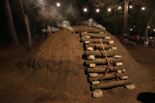 La carbonera, de nit