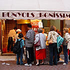 Fent cua per comprar bunyols