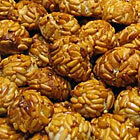 Panellets de pinyons