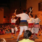 Ball de bastons davant l'Ajuntament