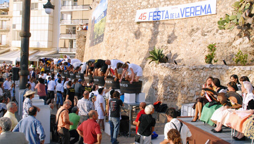 El concurs de trepitjadors de raïm és dels actes amb més història de la festa