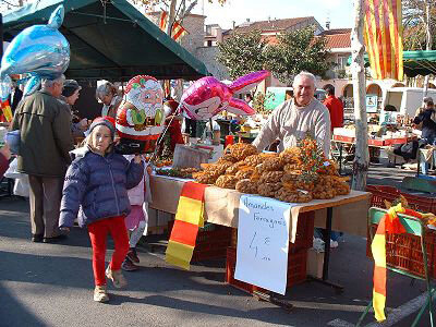 Quilos i quilos d'ametlles, la protagonista de la festa