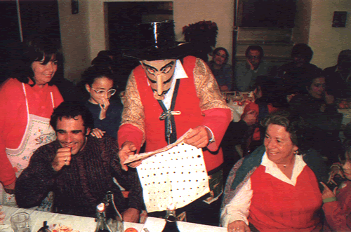Llegint una sàtira