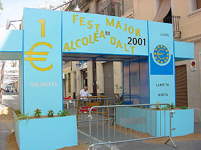 L'arribada de l'euro va ser el motiu escollit per Alcolea de dalt el 2001