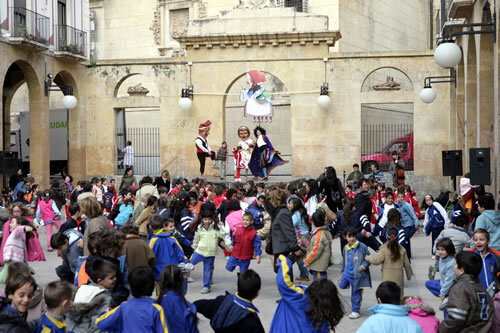 Els nens ballant