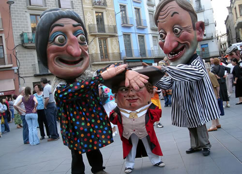 Els capgrossos de Solsona, durant el cercavila