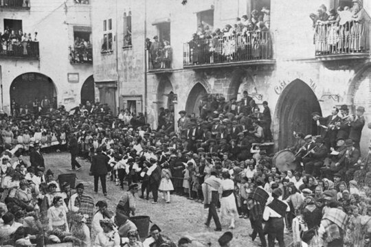 Ball de confits de Castelló d'Empúries. Foto: Arxiu municipal de Castelló d'Empúries
