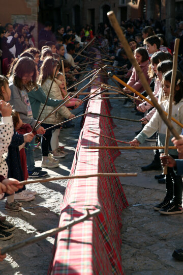 Els xics i les xiques picant
