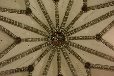 La coronació de Maria. Sostre de la Seu de València