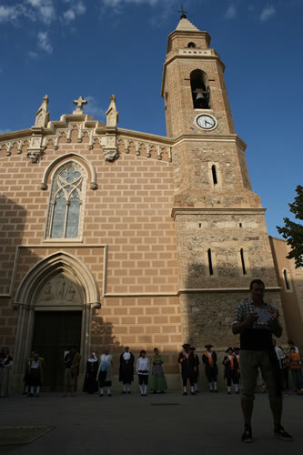 L'església davant la qual s'escenifica l'obra