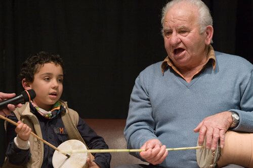 Dues generacions de glosadors mallorquins (Foto: Daniel Nabil)