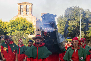 El Drac passant per la Seu d'Ègara