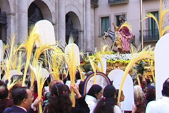 La burreta i Jesús s'esperen davant l'església