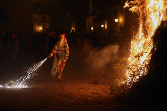 Encenent la barraca