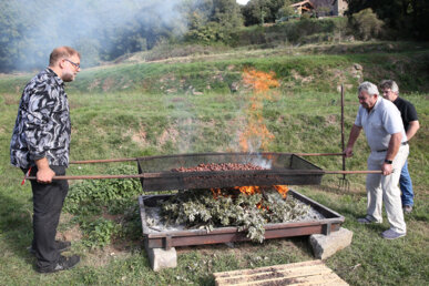 Castanyada popular a la Garrotxa