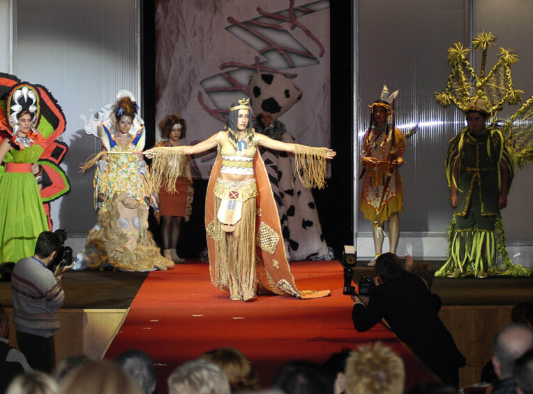 Concurs Nacional de Vestits de Paper de Mollerussa