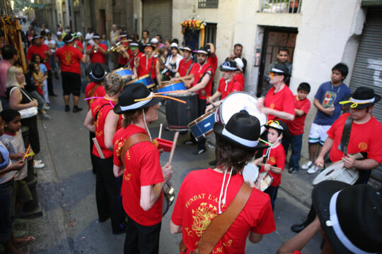 La percussió acompanya els cors